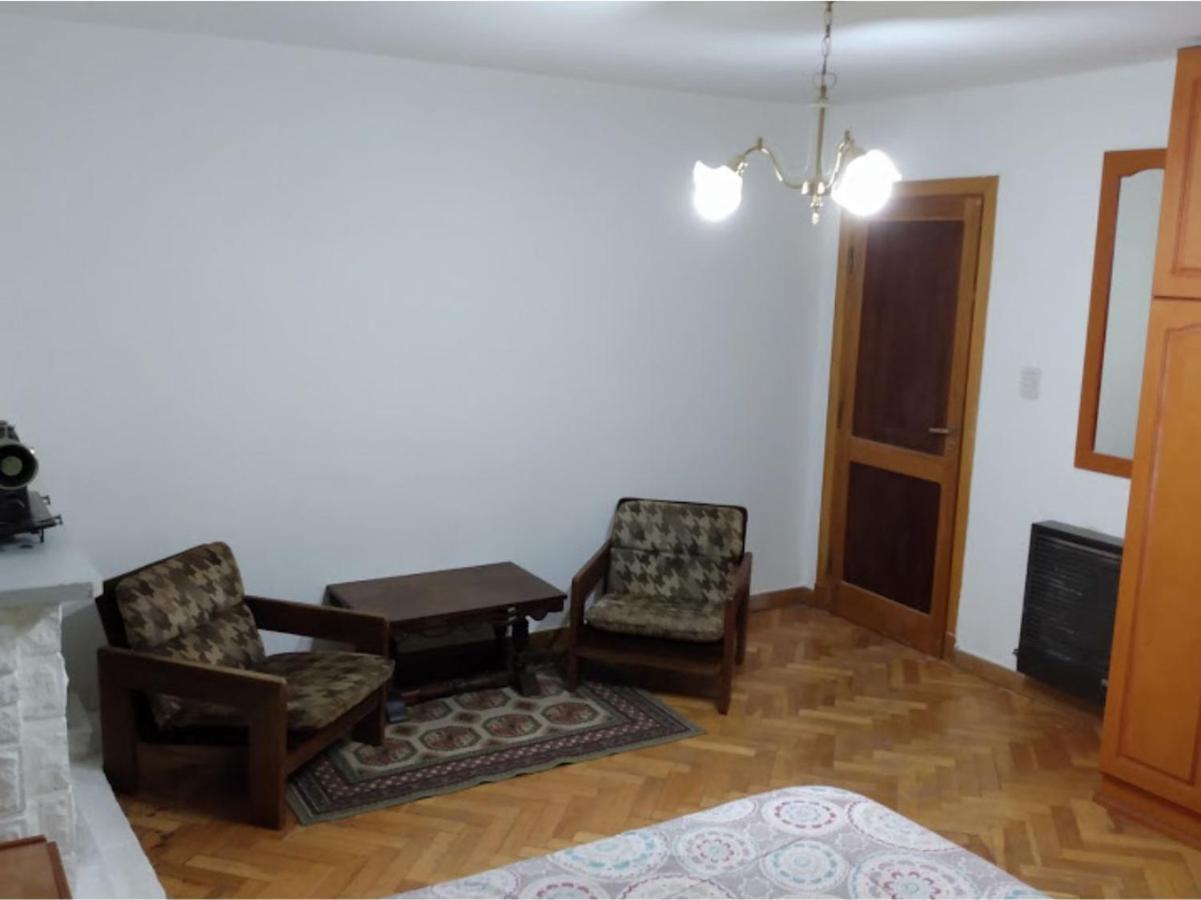 Hospedaje Amilcar Esquel Kültér fotó